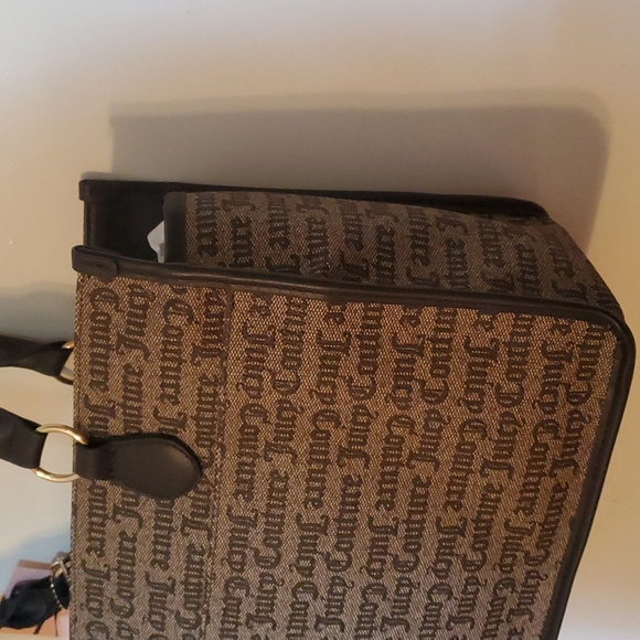 Juicy couture large brown handbag.14inw 10inh. - Picture 7 of 8